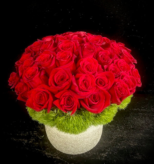 Luxe Exclusively Roses