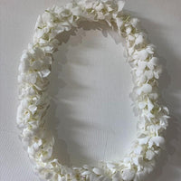Double white dendrobium floral lei